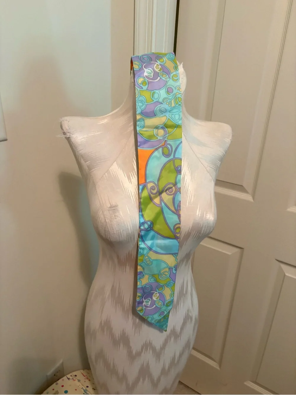 Silk satin Multicolor Twilly Scarf - Pastel Pattern 70s vintage yummy